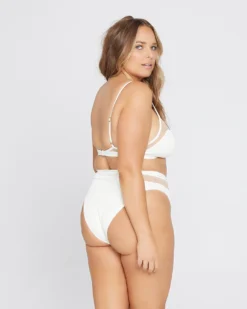 Ribbed Sadie Bikini Top 20 Ribbed Sadie Bikini Top -Sunflai Swimwear Shop 5797496 SADIE PALONIA CRM A 3 e72911da 1eec 45c1 b4dc 0dfbfe0b5727