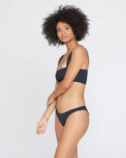 Parker Bikini Top 10 Parker Bikini Top -Sunflai Swimwear Shop 5833706 PARKER SANDY BLK V 2 c38ab214 1758 4cee bf42 d3ec42141d14