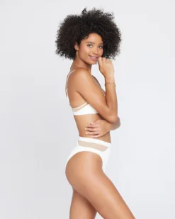 Ribbed Sadie Bikini Top 23 Ribbed Sadie Bikini Top -Sunflai Swimwear Shop 5833724 SADIE PALONIA CRM V 2 87ae90cb fb2a 414a 8d18 eab40c1ab340