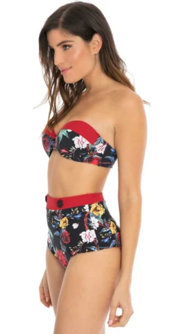 Revel Rey Betty Bikini Top In Pique 6 Revel Rey Betty Bikini Top In Pique -Sunflai Swimwear Shop betty front side 1366x2048 d0e91bfe eaa6 4cb7 9991 e17db77b791a